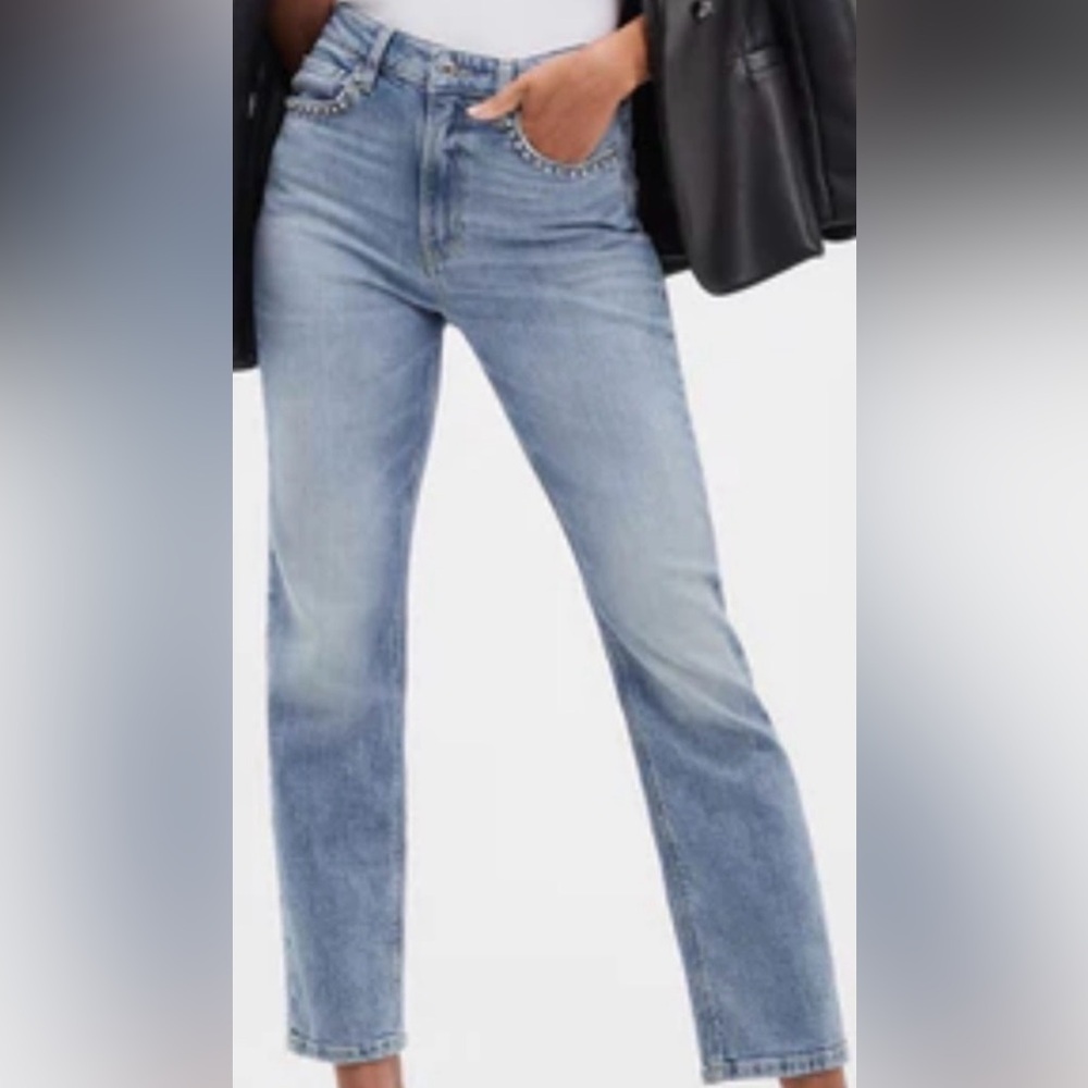 SOLD:  GUESS high-rise straight leg Rhinestone accent Tillie jeans - size 29